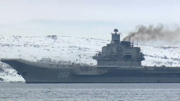 Portaviones Almirante Kuznetsov vuelve a casa - Sputnik Mundo