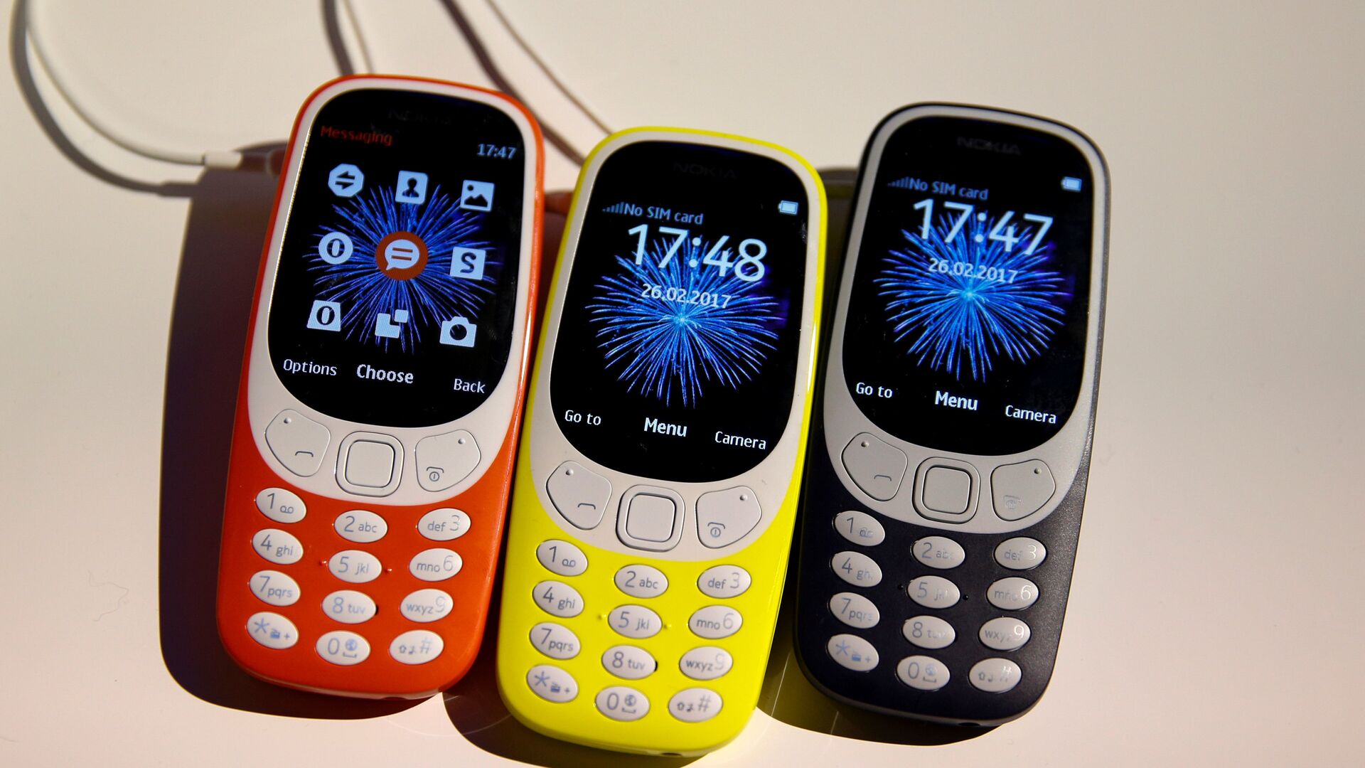 Nokia 3310 devices are displayed after their presentation ceremony at Mobile World Congress in Barcelona, Spain, February 26, 2017. - Sputnik Mundo, 1920, 08.08.2021