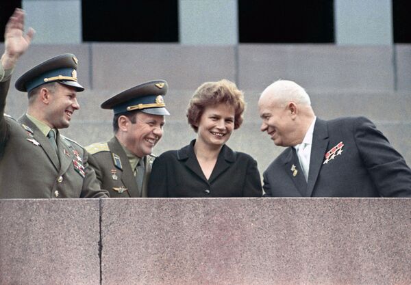 Valentina Tereshkova, la primera mujer en el espacio - Sputnik Mundo