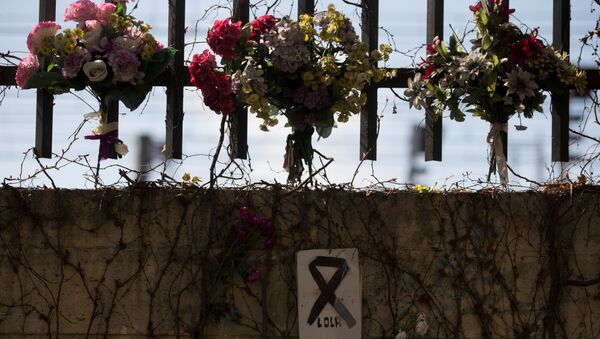 Las flores en homenaje a las víctimas del atentado de 11-M en Madrid - Sputnik Mundo