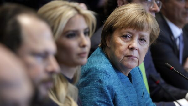 Ivanka Trump y Angela Merkel - Sputnik Mundo