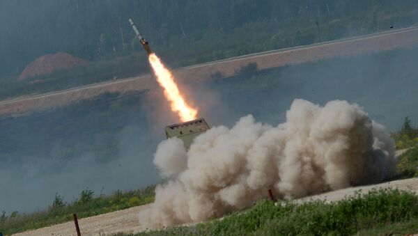 Sistema de lanzacohetes ruso TOS-1 Solntsepiok - Sputnik Mundo