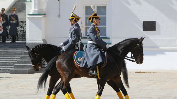 Церемония развода пеших и конных караулов Президентского полка - Sputnik Mundo