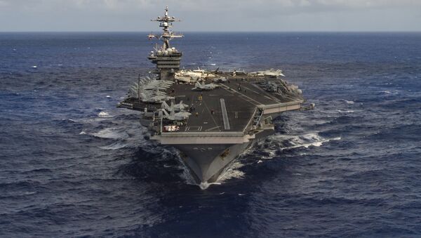 The aircraft carrier USS Carl Vinson (CVN 70) transits the Pacific Ocean - Sputnik Mundo