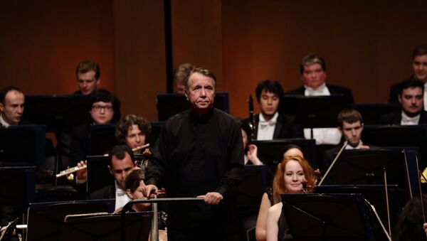 Mikhail Pletnev y la Orquesta Nacional Rusa en Bogotá - Sputnik Mundo