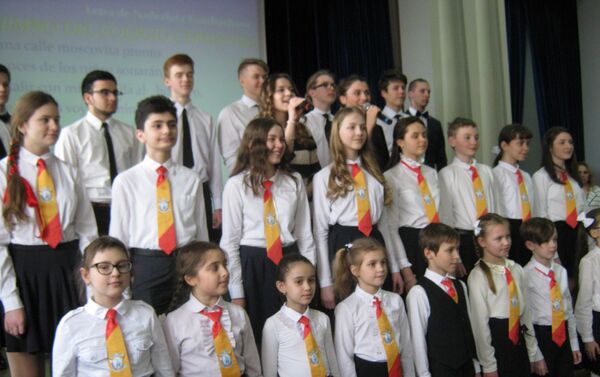 El aniversario del colegio Cervantes de Moscú - Sputnik Mundo