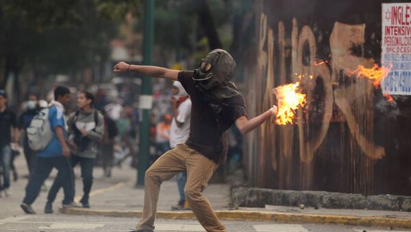 Actos de violencia en Caracas - Sputnik Mundo
