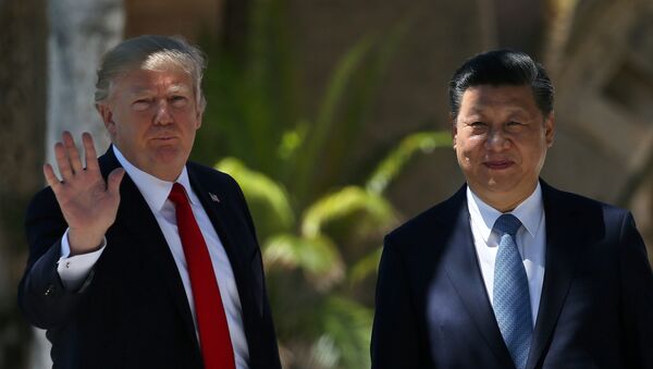 Presidente estadounidense, Donald Trump, y su homólogo chino, Xi Jinping - Sputnik Mundo