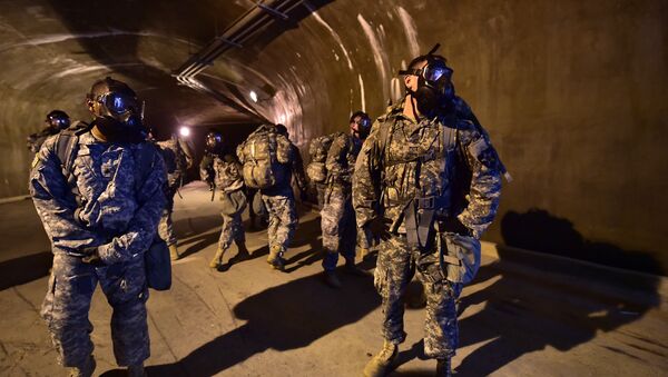Militares estadounidenses en las catacumbas de Corea del Sur - Sputnik Mundo
