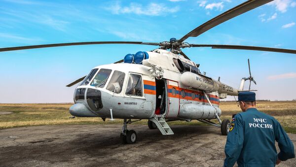 Helicóptero Mi-8 del Ministerio de Emergencias ruso (archivo) - Sputnik Mundo