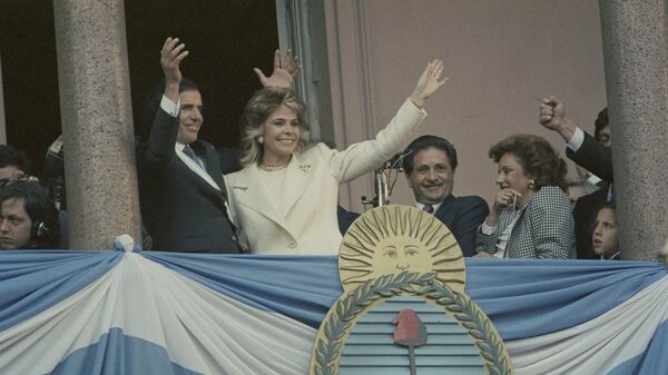 Carlos Menem, expresidente de Argentina y su exesposa, Zulema Yoma (archivo) - Sputnik Mundo