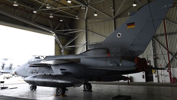 El avión alemán Tornado en la base militar de Incirlik en Turquía - Sputnik Mundo
