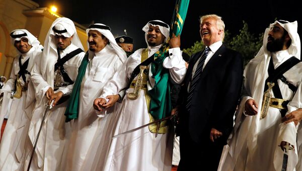 El presidente de EEUU, Donald Trump, en Riad - Sputnik Mundo