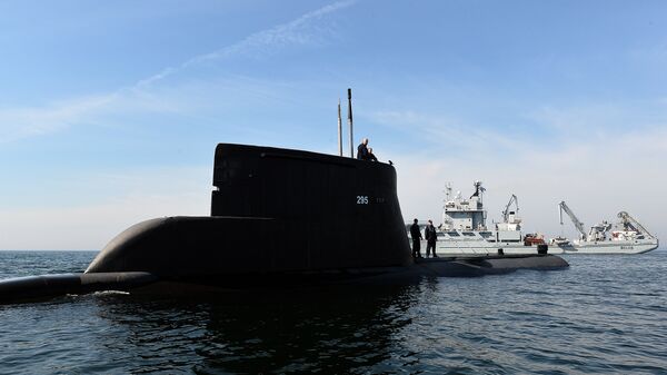 El submarino ORP Sep y el buque sueco HSWMS Belos participan en los ejercicios de la OTAN cerca de Gdynia - Sputnik Mundo