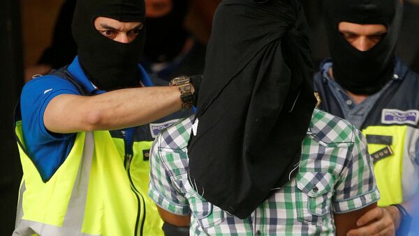Detención de Rachid El Omari, miembro de Daesh, en Madrid, España - Sputnik Mundo