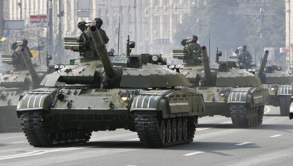 Desfile militar en Ucrania 2008 - Sputnik Mundo