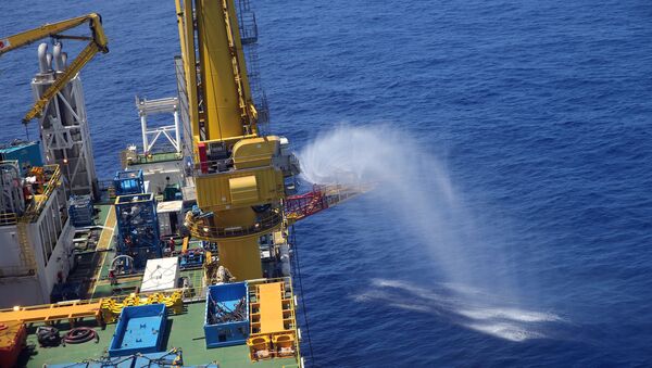 Una plataforma de perforación para el 'hielo combustible' en el mar de China Meridional, 9 de junio de 2017. - Sputnik Mundo