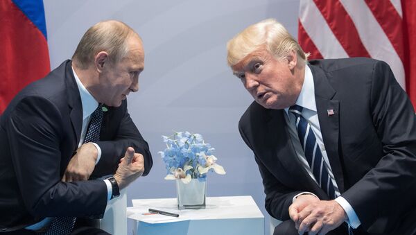 El presidente de Rusia, Vladímir Putin, y su homólogo norteamericano, Donald Trump (archivo) - Sputnik Mundo