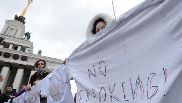 Activistas rusos contra el tabaco - Sputnik Mundo