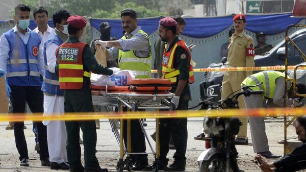 El lugar de la explosión en Lahore, Pakistán - Sputnik Mundo
