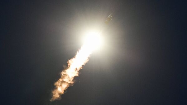 El lanzamiento de la nave espacial Soyuz - Sputnik Mundo