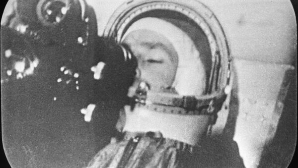Guerman Titov realiza grabaciones de la Tierra desde el espacio, 6 de agosto de 1961 - Sputnik Mundo