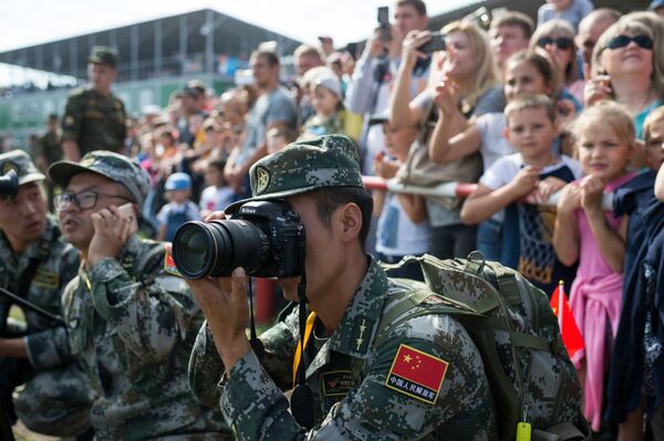 De los 28 países que participan en los Juegos Militares Internacionales 2017, solo tres presentaron sus equipos de mantenimiento para la competición Rembat: China, Kazajistán y Rusia. - Sputnik Mundo