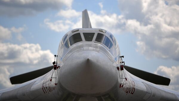 El bombardero pesado Tu-160 Nicolái Kuznetsov - Sputnik Mundo