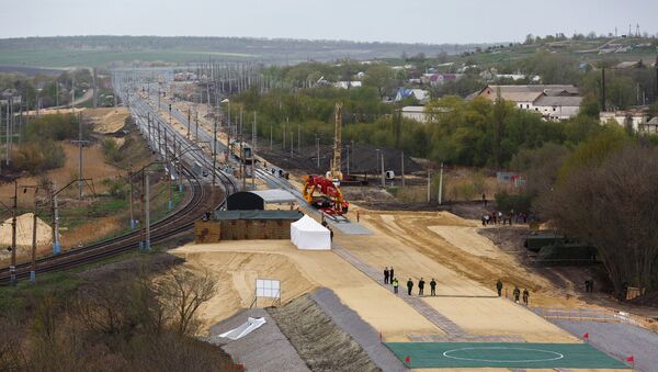 La construcción del tramo ferroviario Zhuravka-Millerovo - Sputnik Mundo