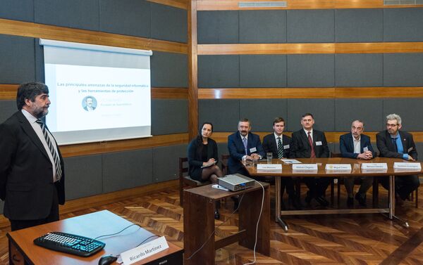 Presentación de SearchInform en la Representación Comercial de Rusia en Buenos Aires - Sputnik Mundo