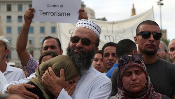 Manifestación de los musulmanes contra el terrorismo en Barcelona - Sputnik Mundo