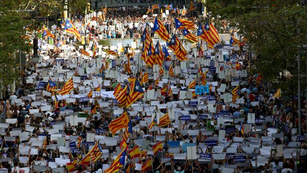 Marcha en repulsa por los atentados terroristas en Barcelona - Sputnik Mundo