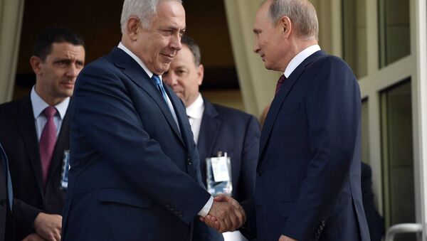 Primer ministro de Israel, Benjamín Netanyahu, y presidente de Rusia, Vladímir Putin - Sputnik Mundo