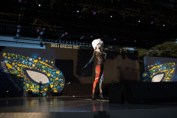 Corea del Sur acoge Festival Internacional de Pintura Corporal, Multimedia