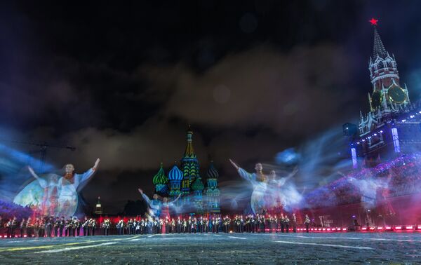 La espectacular ceremonia de inauguración del festival Torre Spásskaya en Moscú - Sputnik Mundo