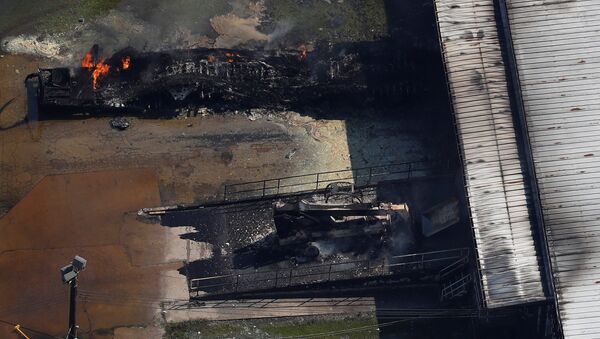 Incendio en la planta química Arkema en Texas, EEUU - Sputnik Mundo