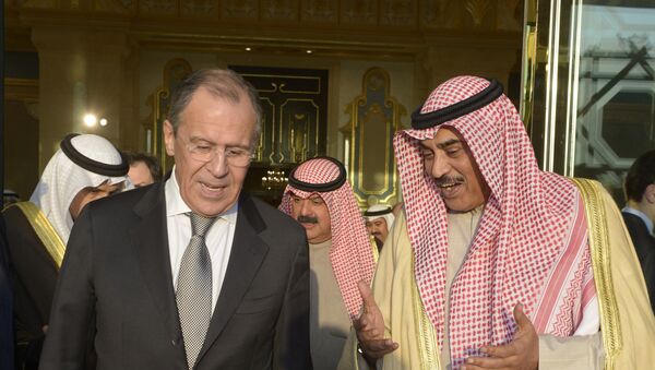 El canciller ruso, Serguéi Lavrov y su homólogo kuwaití, Sabah Jaled Al Hamad Al Sabah - Sputnik Mundo