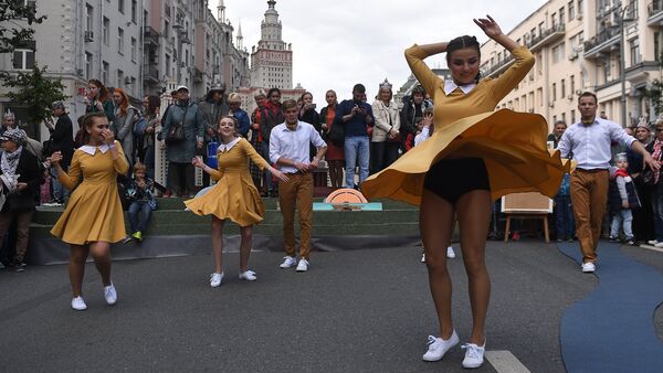 Rompehielos y bailarinas: así festeja Moscú su 870 aniversario - Sputnik Mundo