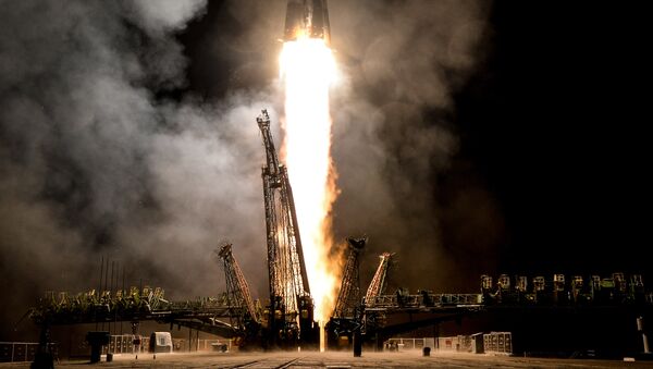 Lanzamiento de la nave espacial tripulada Soyuz MS-06 - Sputnik Mundo
