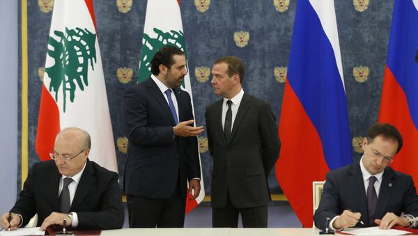 El primer ministro de Líbano, Saad Hariri, y el primer ministro de Rusia, Dmitri Medvédev - Sputnik Mundo
