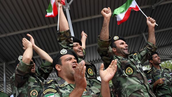 Los militares de las Fuerzas Armadas iraníes - Sputnik Mundo