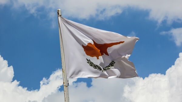 Bandera de Chipre - Sputnik Mundo