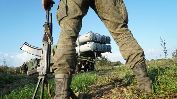 Las maniobras militares conjuntas ruso-bielorrusas Zapad 2017 - Sputnik Mundo