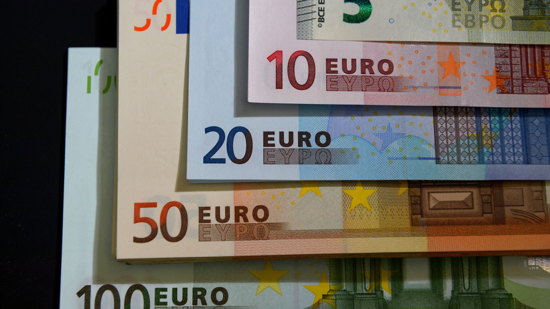 Euros (imagen referencial) - Sputnik Mundo, 1920, 30.03.2023