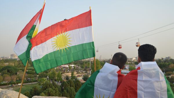 Simpatizantes del referéndum Kurdistán iraquí - Sputnik Mundo