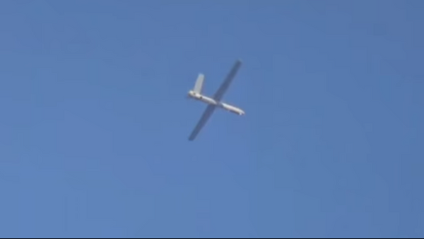 El dron ruso Orion durante una misión en Siria (captura de pantalla) - Sputnik Mundo