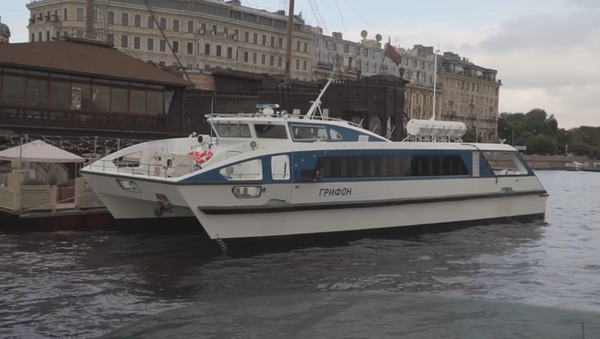 El nuevo catamarán ruso Grifón, la primera embarcación civil en utilizar materiales compuestos en su casco - Sputnik Mundo