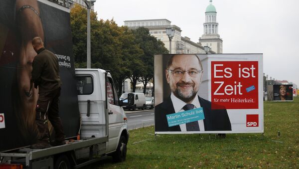 El cartel del Partido Socialdemócrata de Alemania (SPD) con el retrato de su líder, Martin Schulz - Sputnik Mundo
