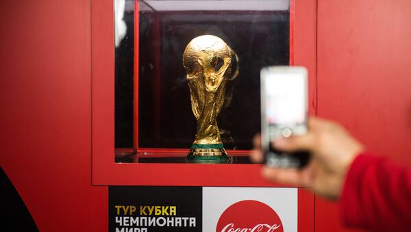 Símbolo de Copa Mundial de Fútbol de 2018 - Sputnik Mundo