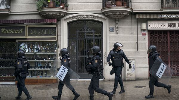 Policía española en Cataluña - Sputnik Mundo